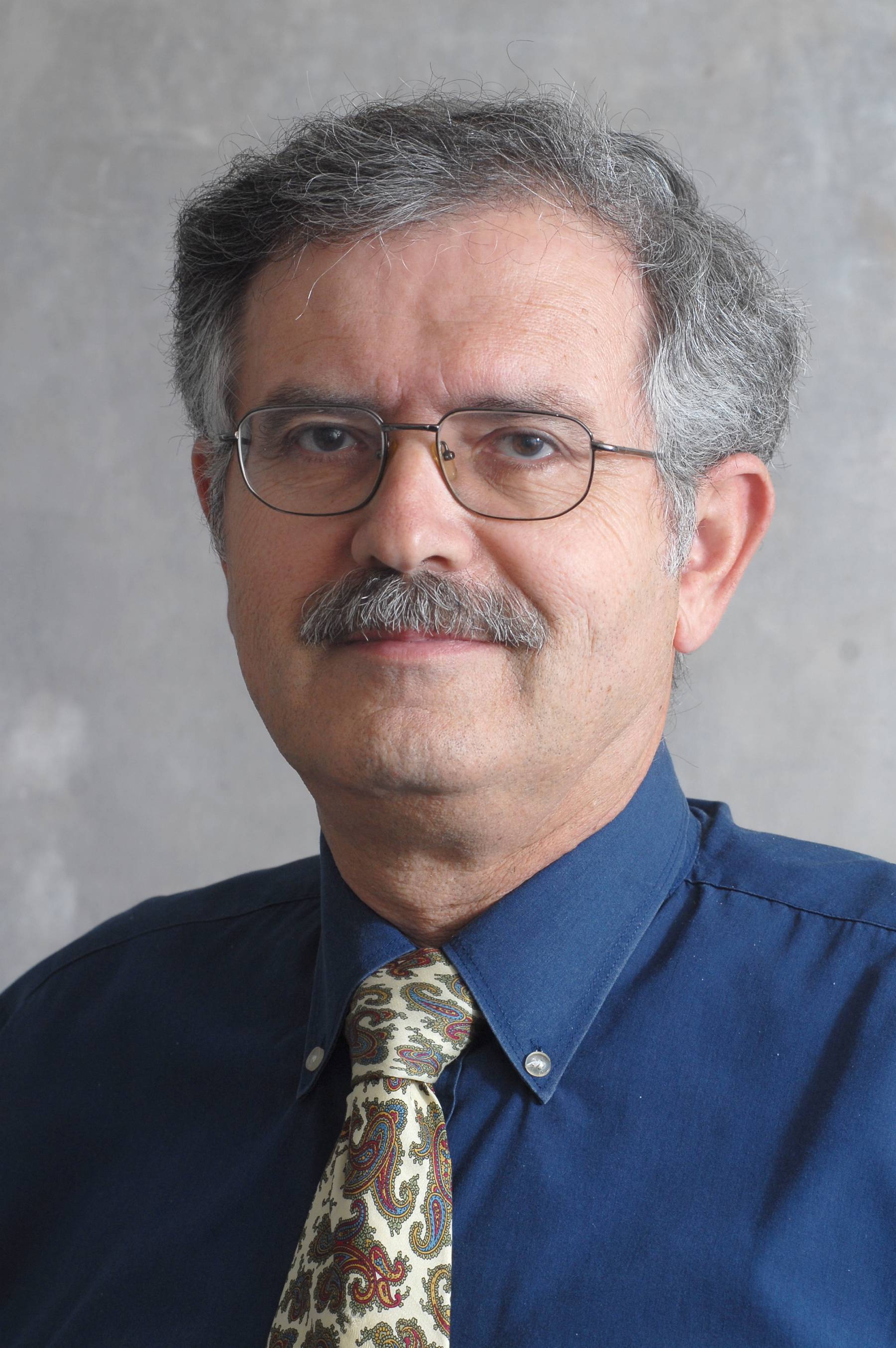 Profile picture of Professor Emeritus Shaul Krakover